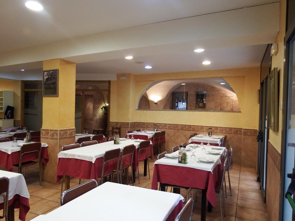 Apartamentos Fonda Finet Sant Feliu De Pallerols Exterior photo